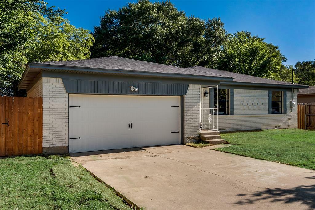 Property Photo: 13009 Mitchell Drive TX 75180