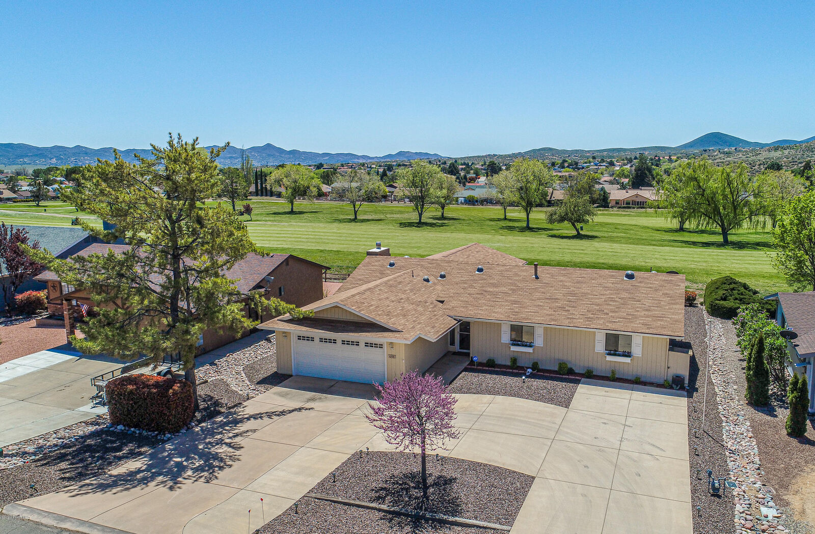 Property Photo: 10983 Manzanita Trail AZ 86327