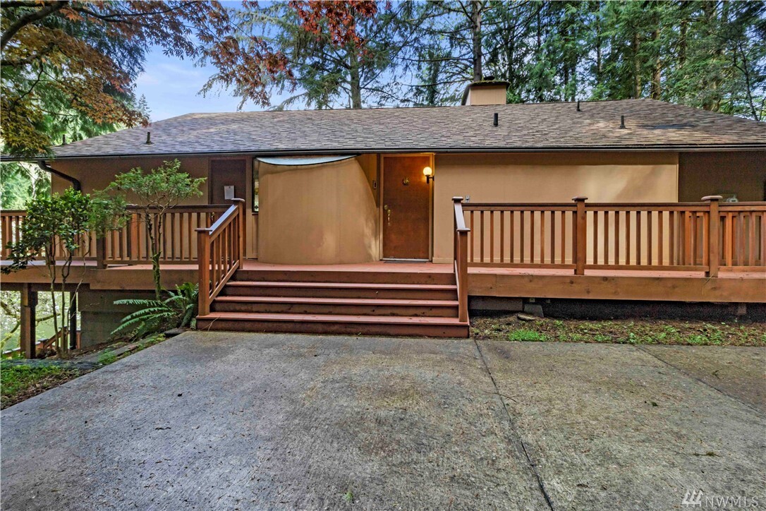 Property Photo: 3039 E Ames Lake Drive NE WA 98053