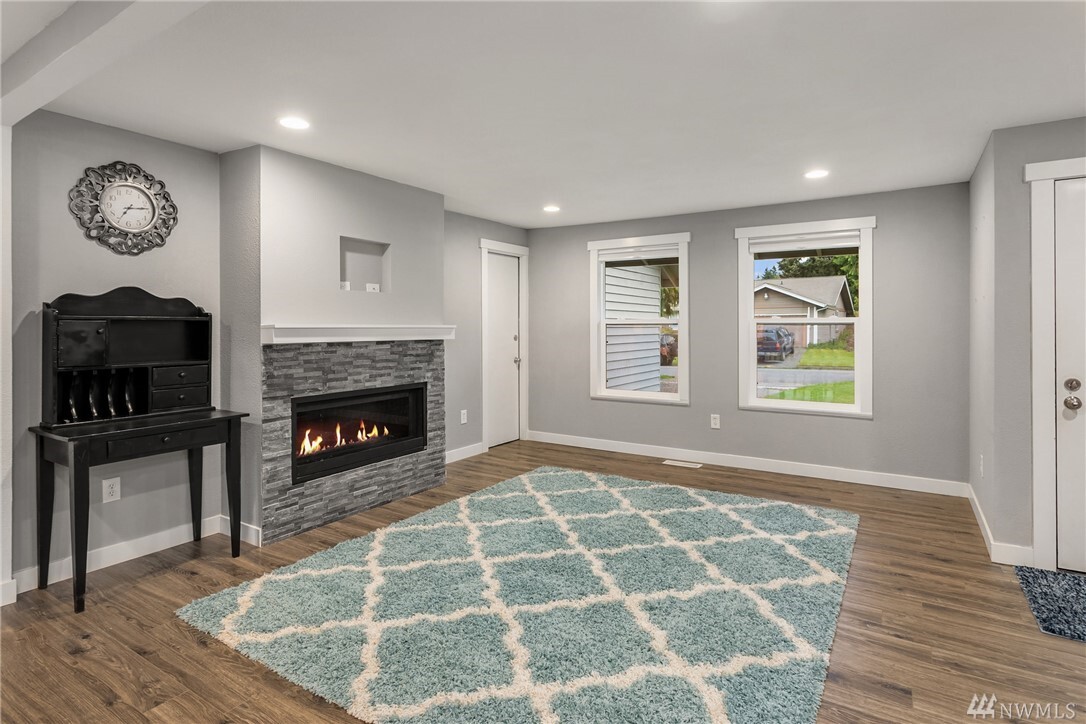 Property Photo: 15222 110th Place NE WA 98011