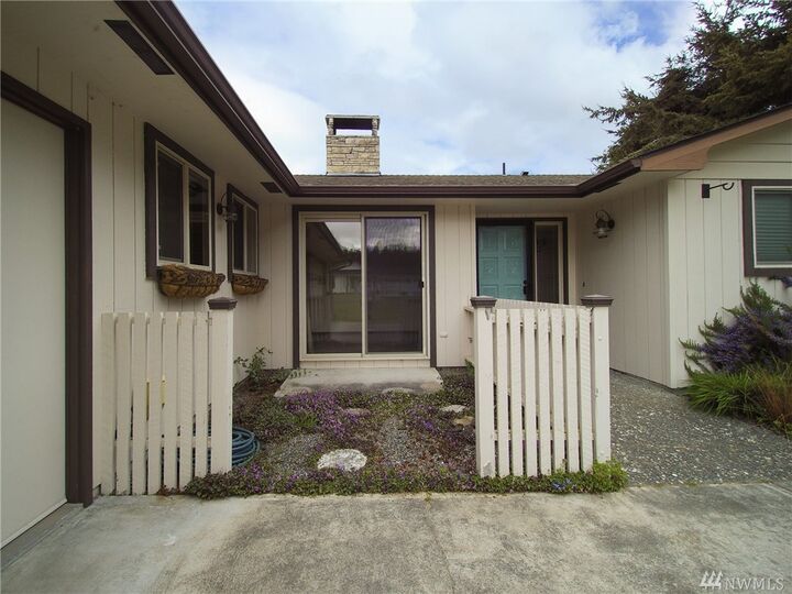 Property Photo:  71 Garden Lane  WA 98382 