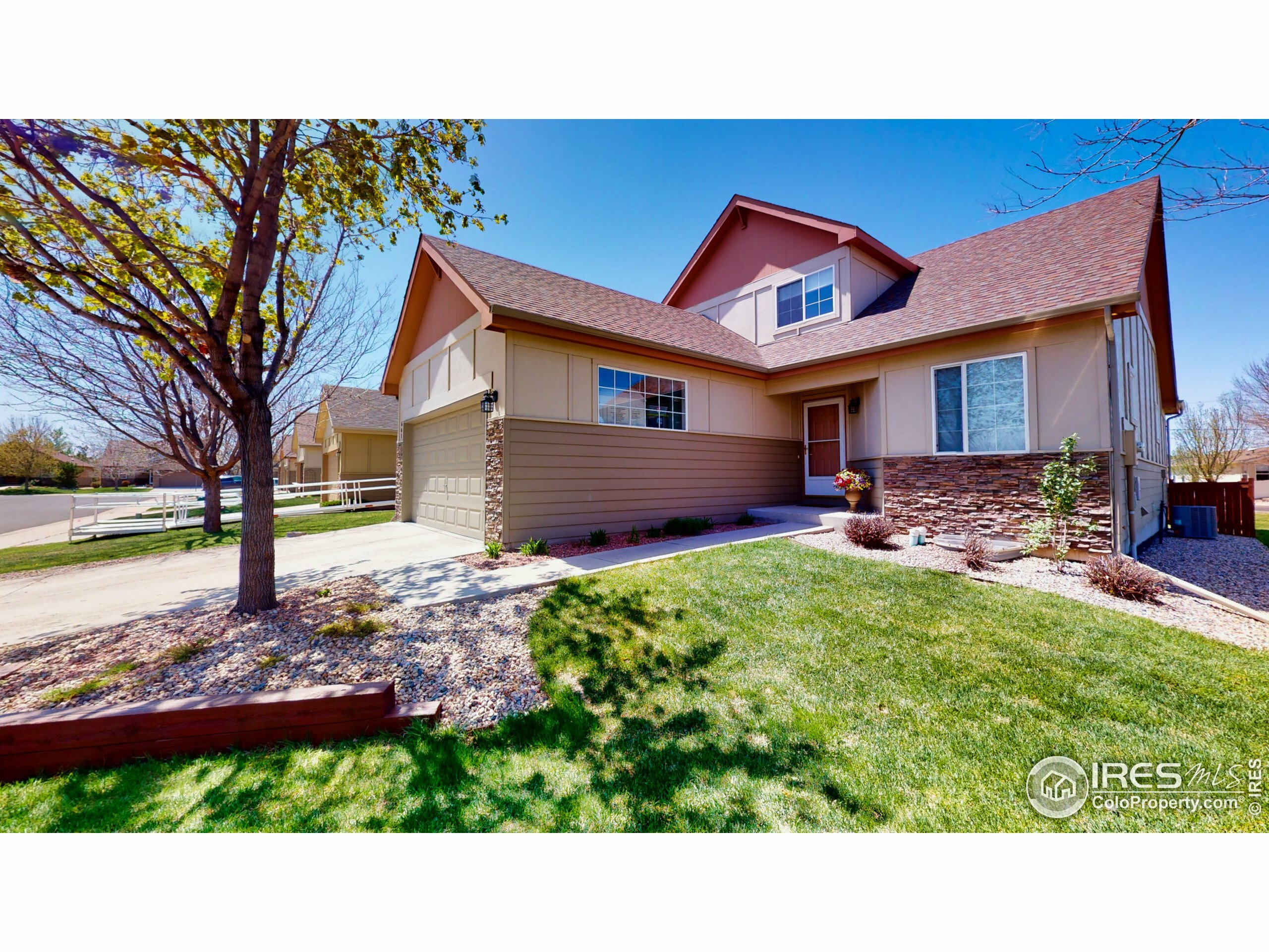 661 Fetlock Dr  Fort Collins CO 80524 photo