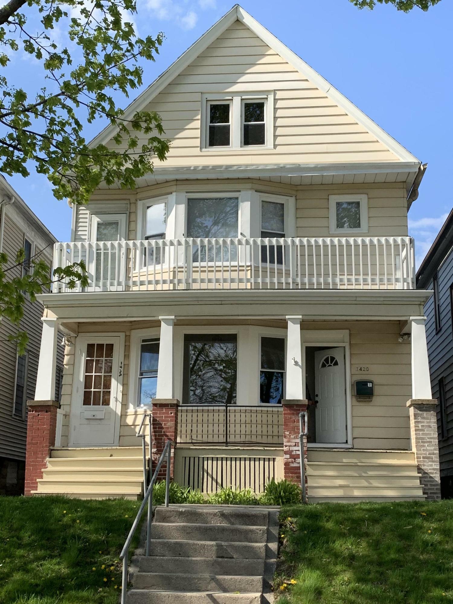 Property Photo:  1420 W Harrison Ave 1422  WI 53215 