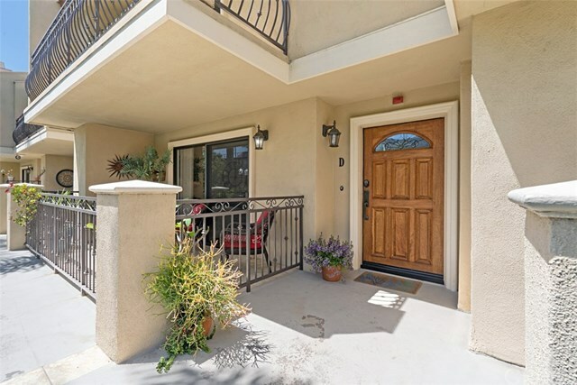 Property Photo:  1301 S Catalina Avenue D  CA 90277 