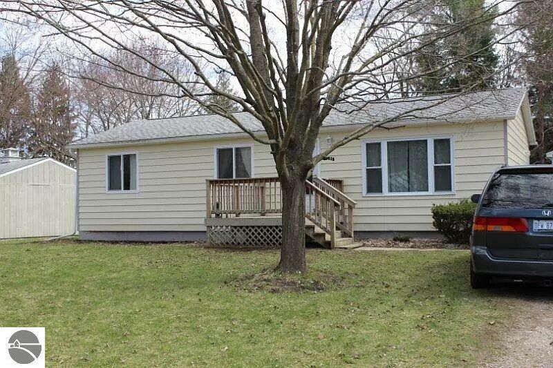 515 Sunset Lane  Mt Pleasant MI 48858 photo