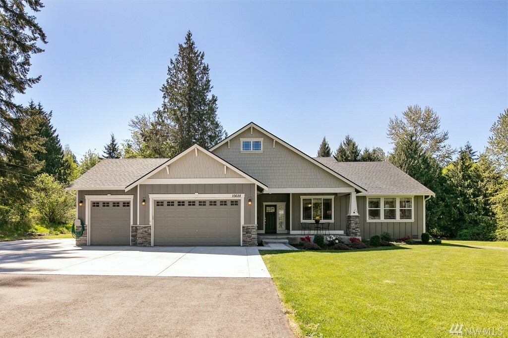 Property Photo:  10628 60th St NE  WA 98258 