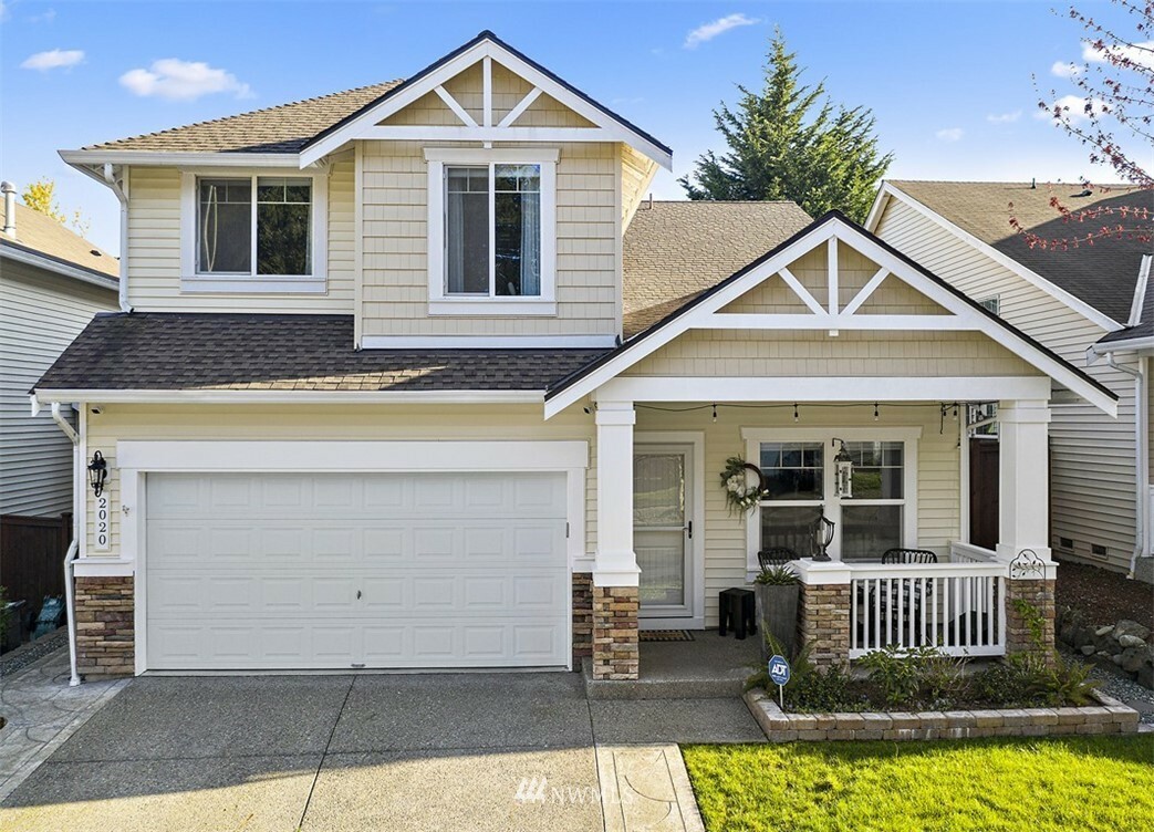 Property Photo: 2020 62nd Loop SE WA 98092