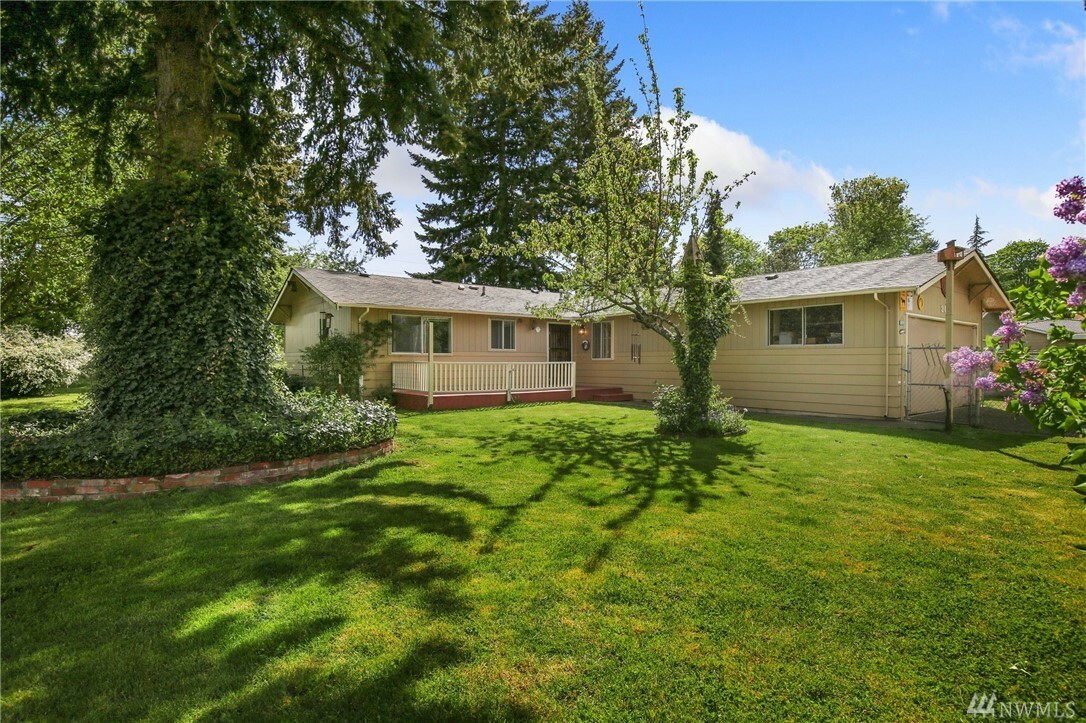 Property Photo:  2103 SW 346th St  WA 98023 