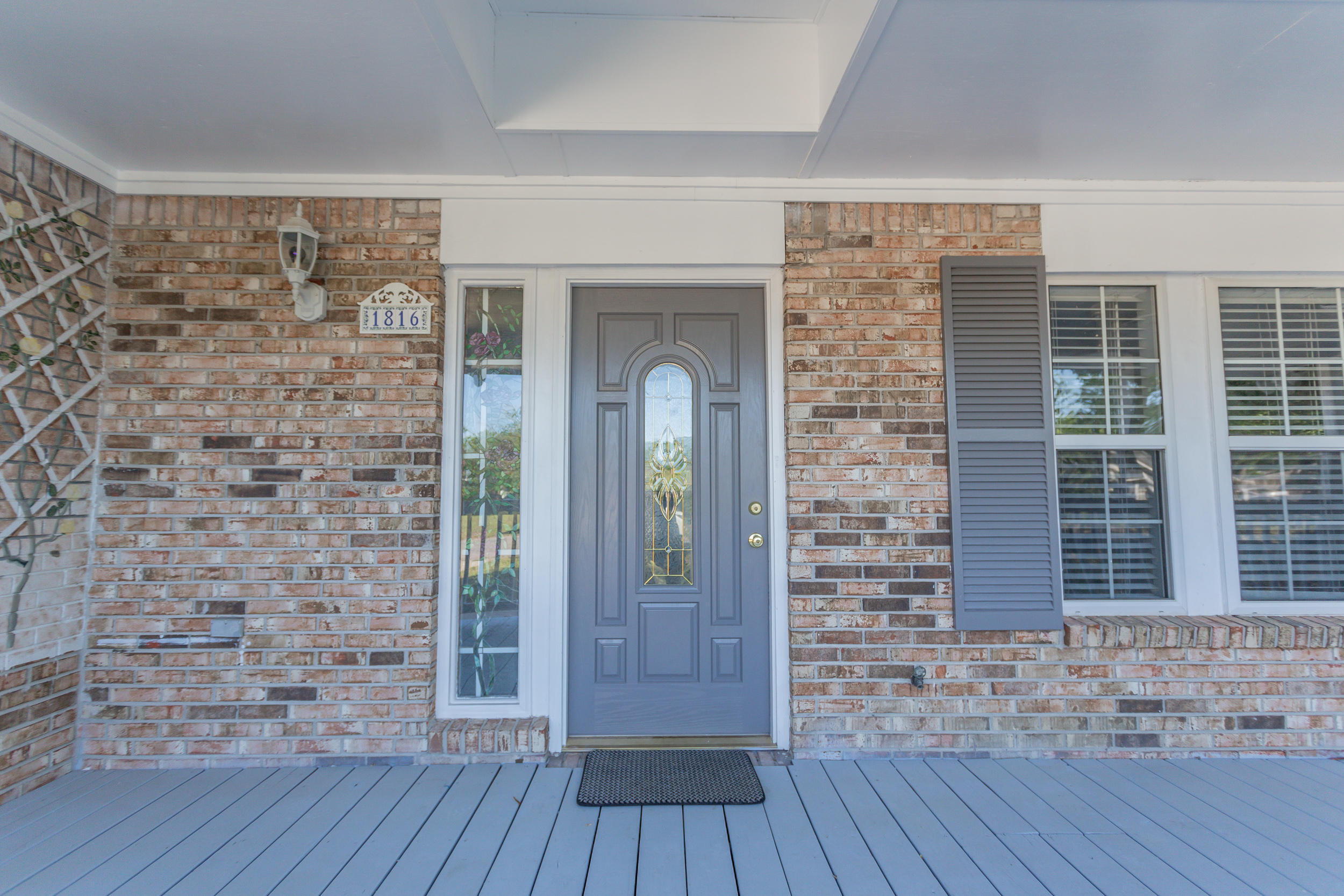Property Photo:  1816 Rattan Palm Drive  FL 32578 