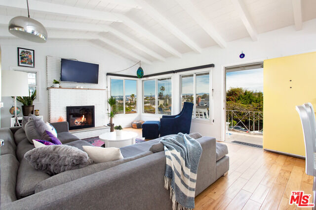 Property Photo:  7319 Earldom Avenue  CA 90293
