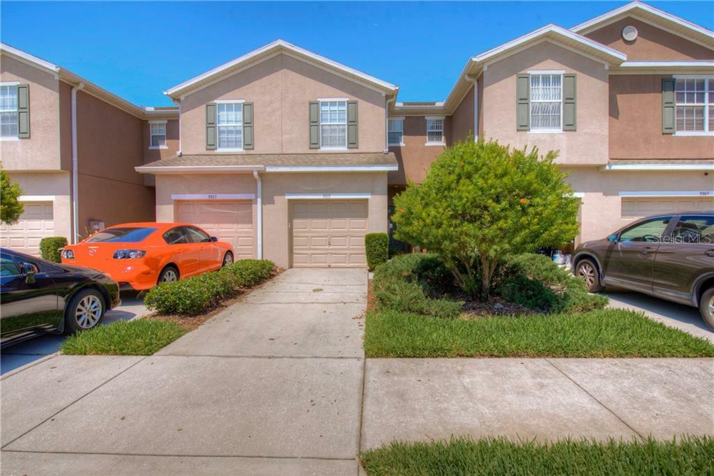 Property Photo:  5011 White Sanderling Court  FL 33619 