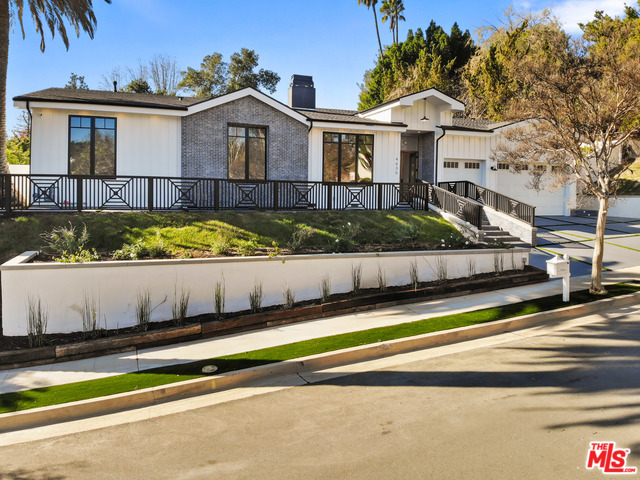 Property Photo: 4635 Brewster Dr CA 91356