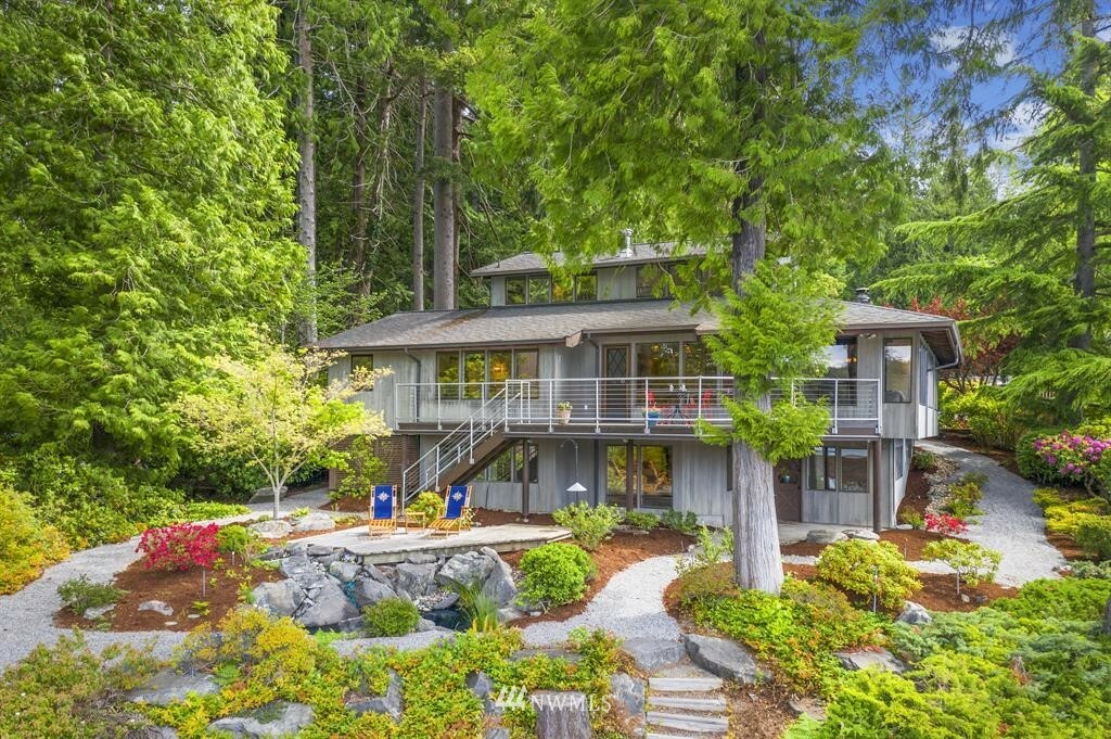 Property Photo:  1337 Lower Marine Dr  WA 98312 