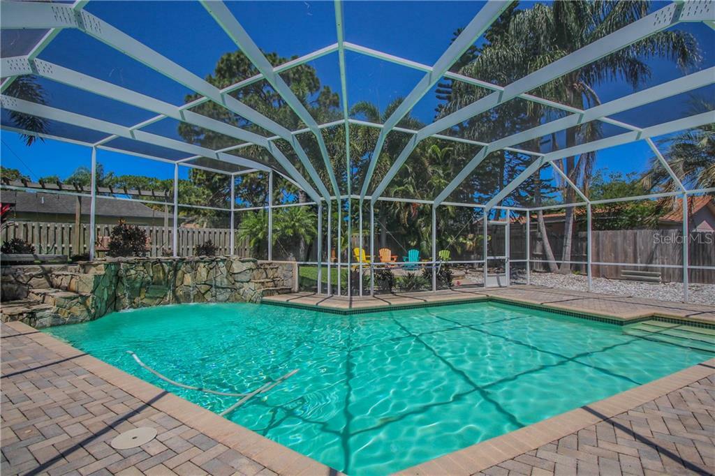 Property Photo:  2860 Foxwood Court  FL 33761 