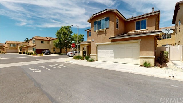 Property Photo:  1404 Silverberry Lane  CA 92223 