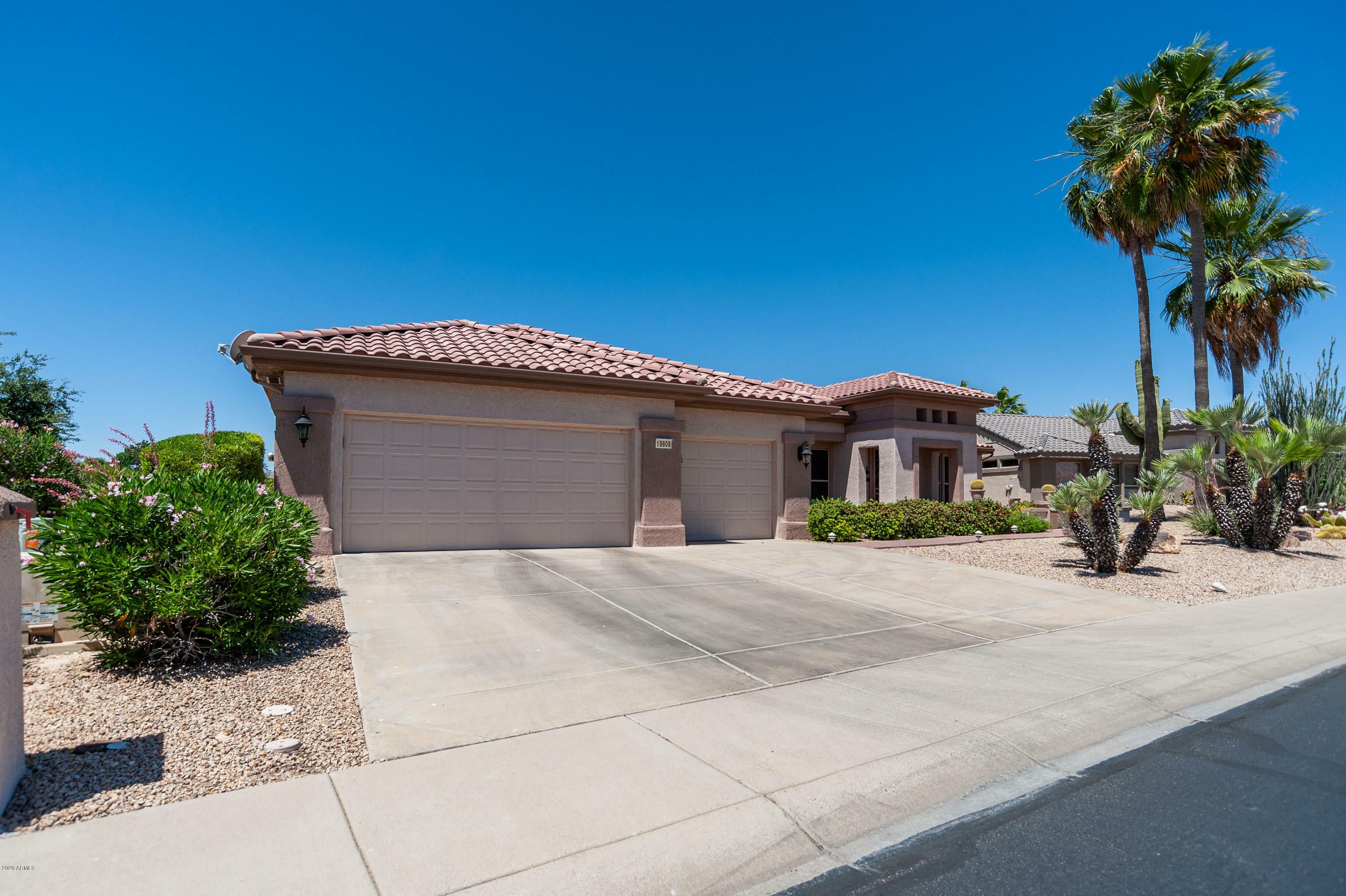 Property Photo:  19808 N Shadow Mountain Drive  AZ 85374 