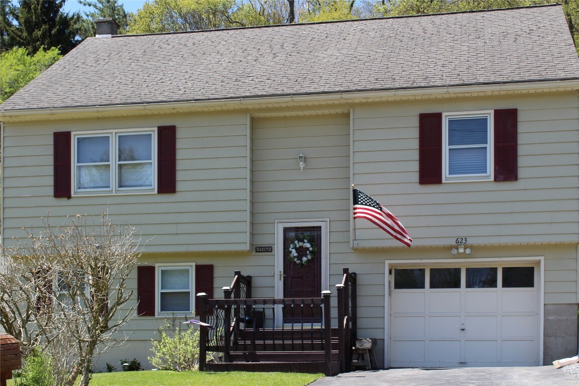 Property Photo:  623 Nelson Road  NY 13790 