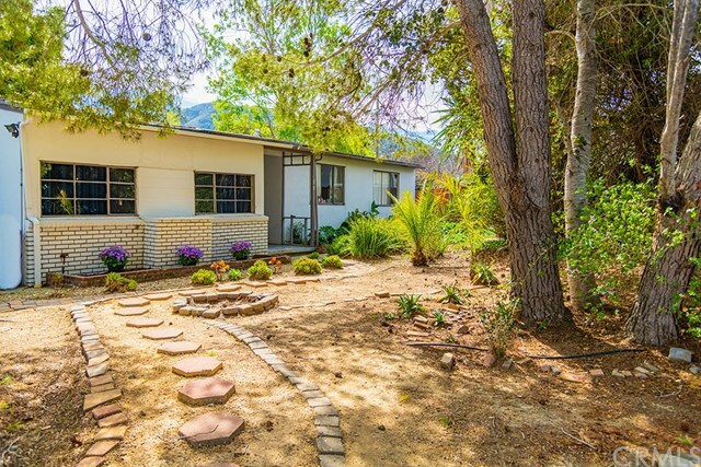 Property Photo:  283 Warren Way  CA 93405 