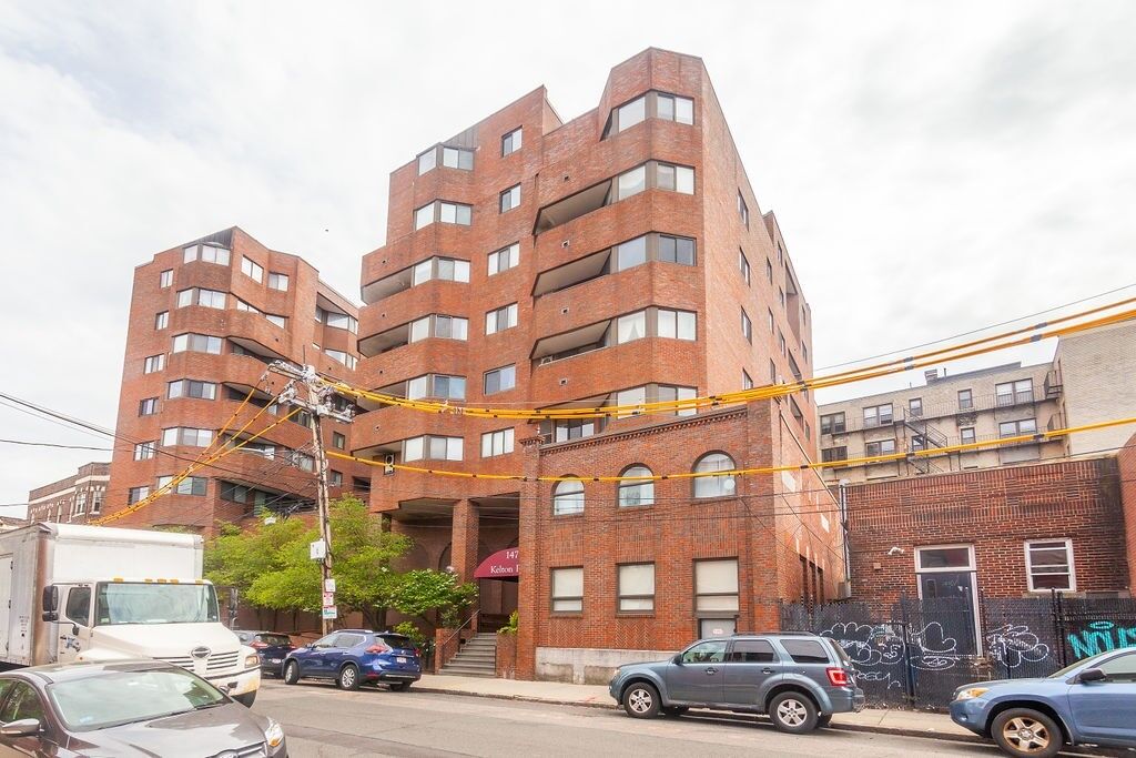 Property Photo:  147 Kelton St. 405  MA 02134 