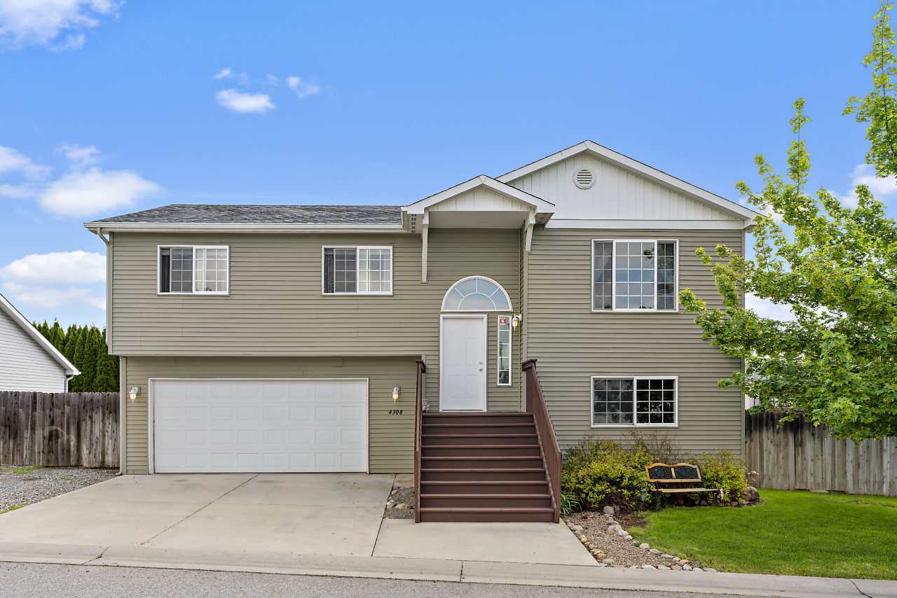 Property Photo:  4308 N Dartmouth Ln  WA 99206 