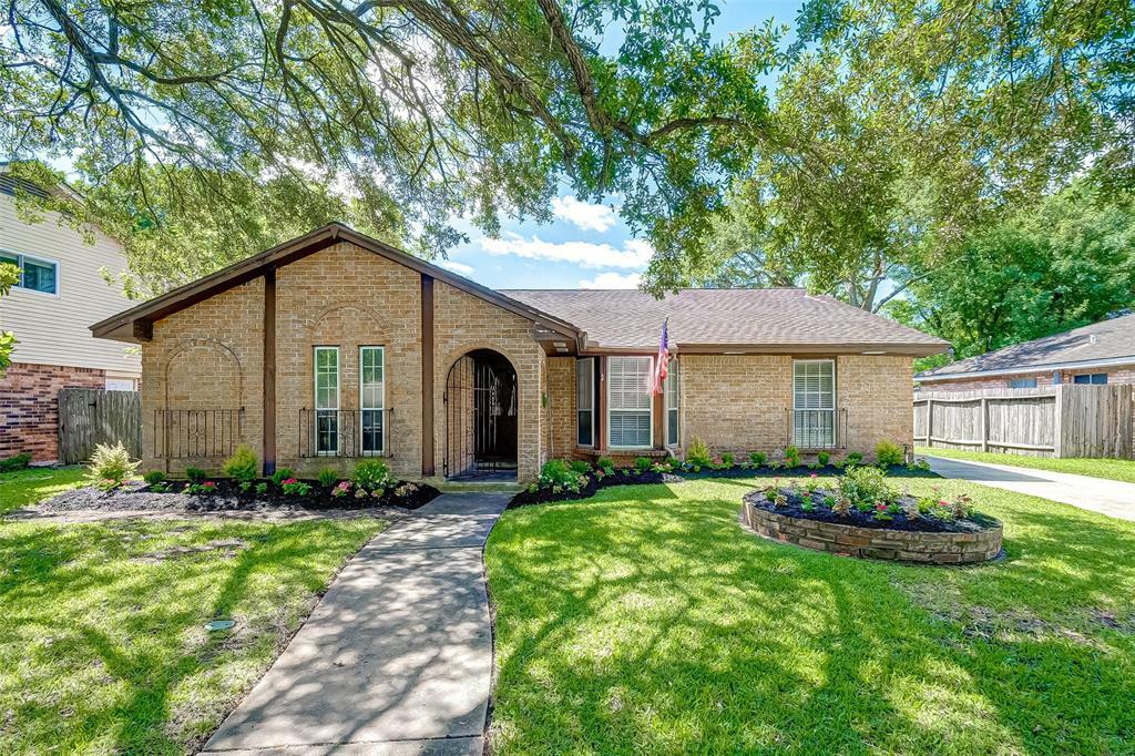 Property Photo:  12315 Whittington Drive  TX 77077 