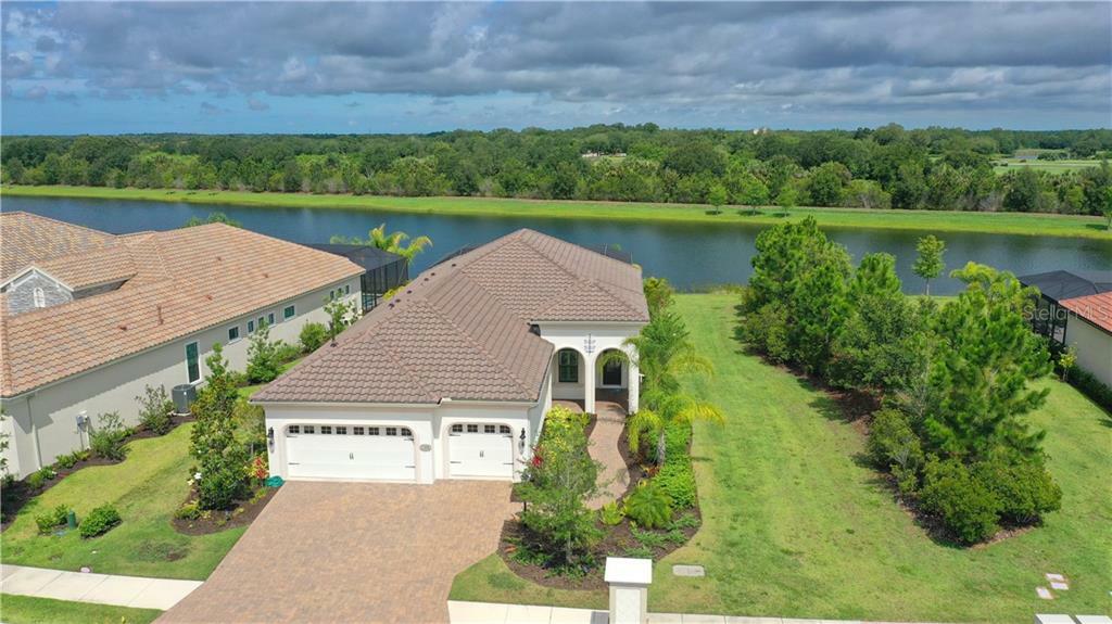 Property Photo:  7204 Whittlebury Trail  FL 34202 