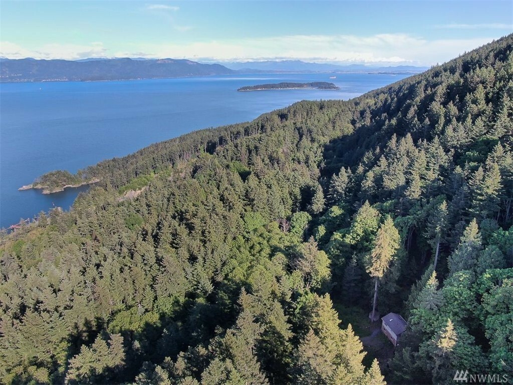 Property Photo: 2907 Rosewood Terr WA 98262