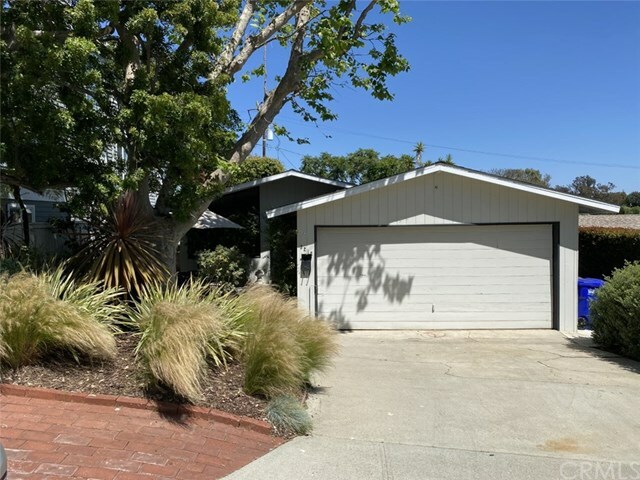 Property Photo:  3212 N Poinsettia Avenue  CA 90266 