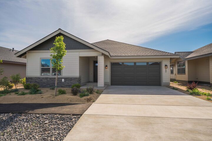 2680 NW 25th Street  Redmond OR 97756 photo