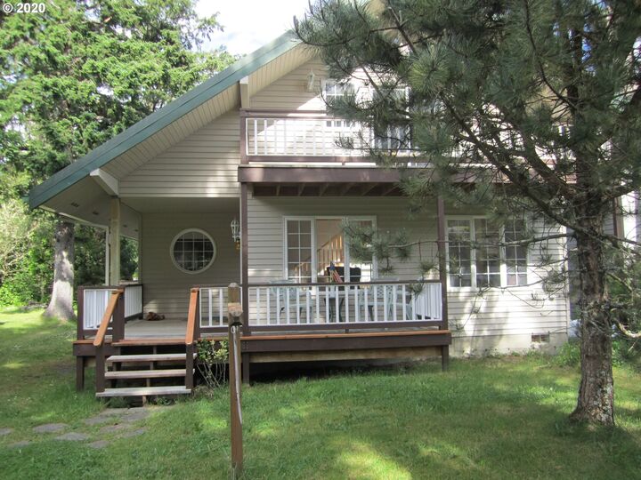 515 N Larch St  Cannon Beach OR 97110 photo