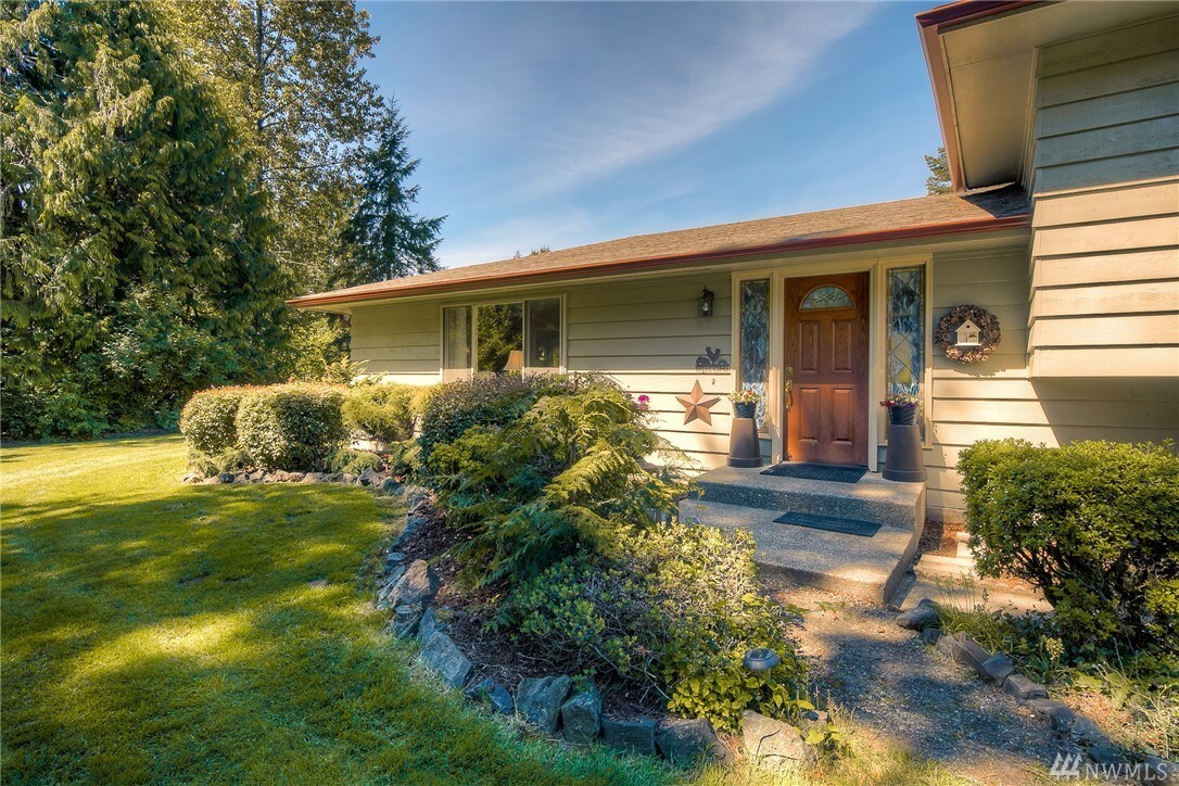 Property Photo:  37  Meadowood Drive  WA 98541 