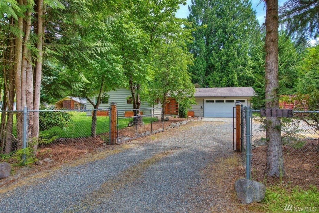 Property Photo:  31118 E Lake Morton Dr SE  WA 98042 