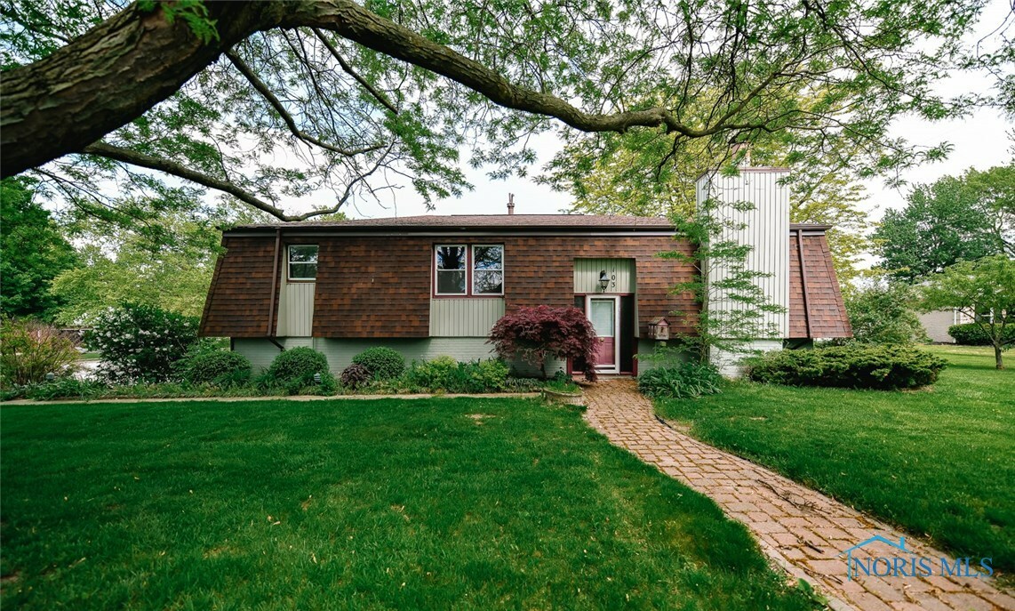 Property Photo:  103 Woodcliff Drive  OH 45840 