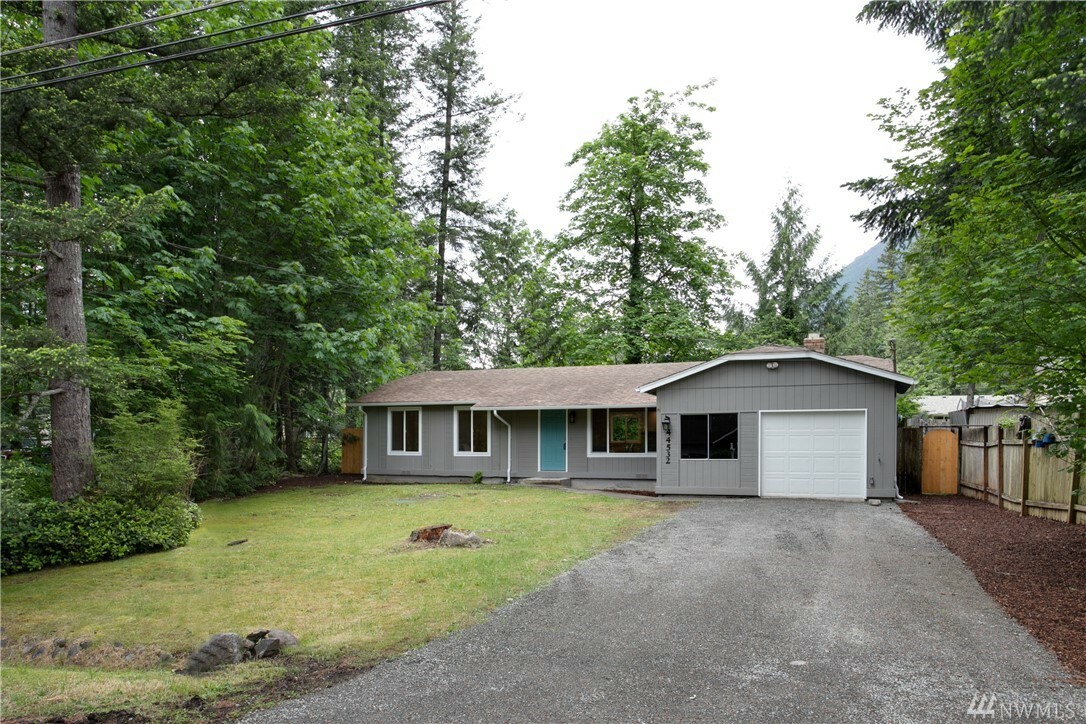 Property Photo:  44532 SE 146th St  WA 98045 