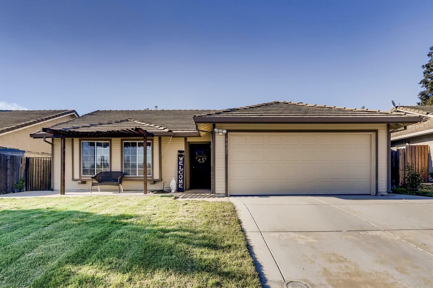 Property Photo: 9021 Napa Valley Way CA 95829