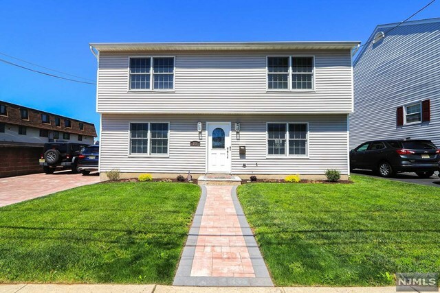 Property Photo:  311 Roosevelt Avenue  NJ 07071 