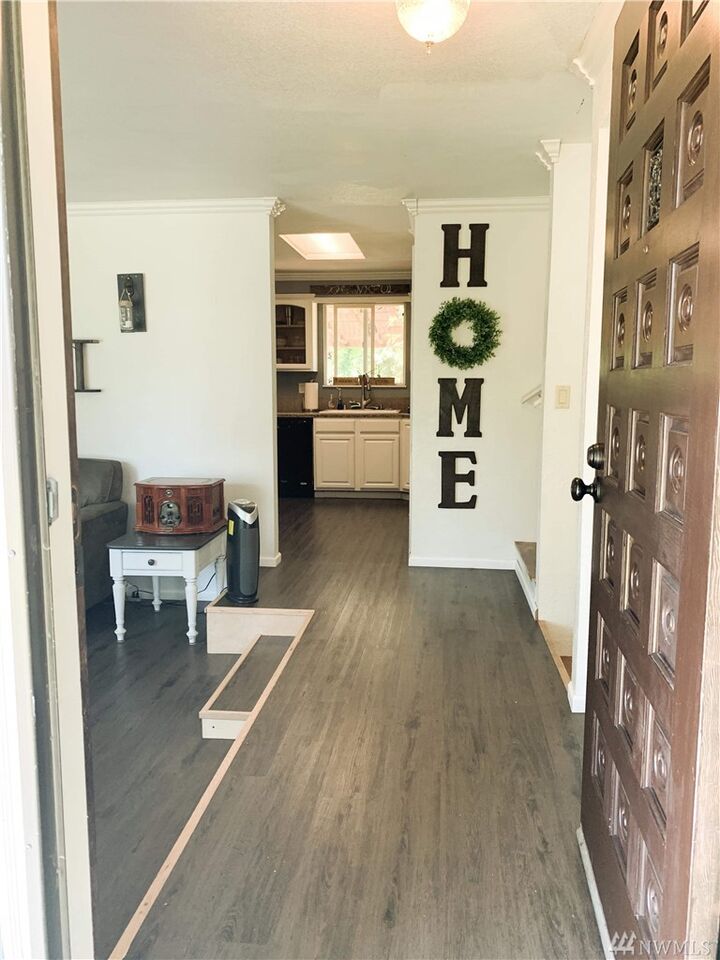 Property Photo:  3 E Cherry Park  WA 98584 