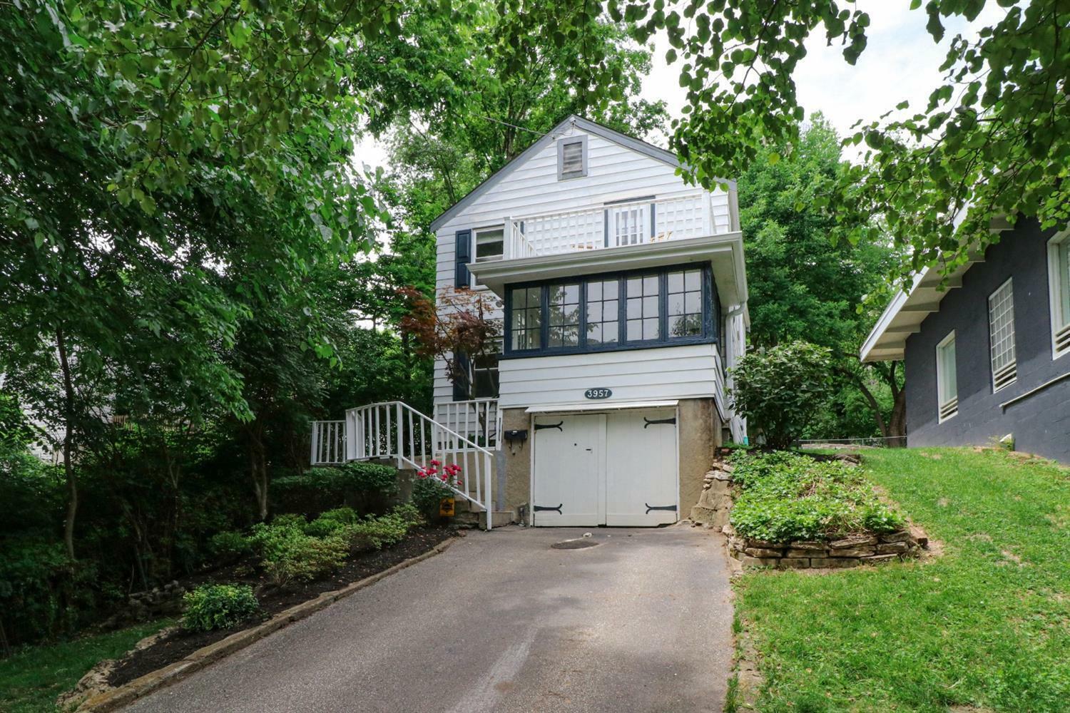 Property Photo:  3957 Paxton Ave  OH 45209 