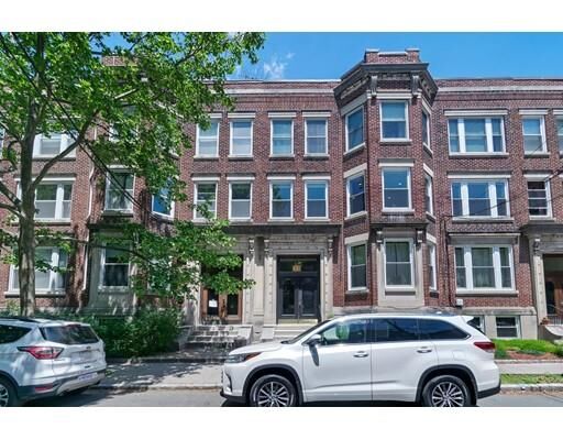 Property Photo: 15 Gibbs St 2 MA 02446