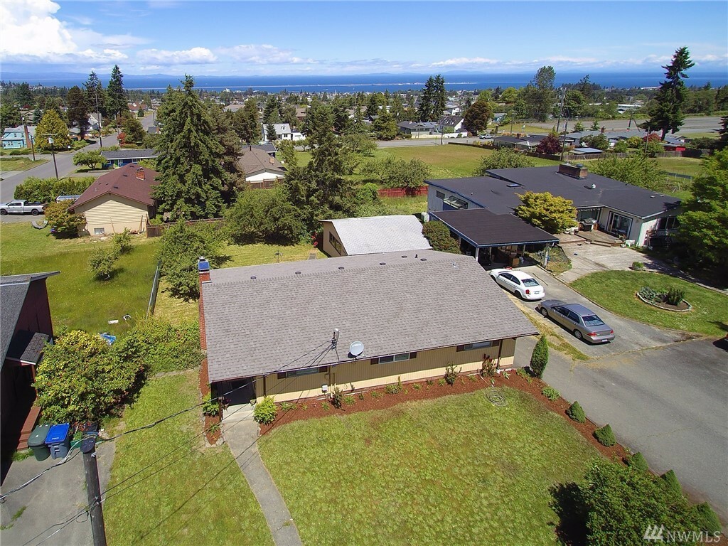 Property Photo:  111 E Apple Lane  WA 98362 