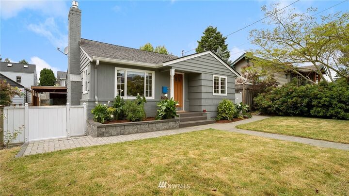 Property Photo: 7515 17th Avenue NW WA 98117