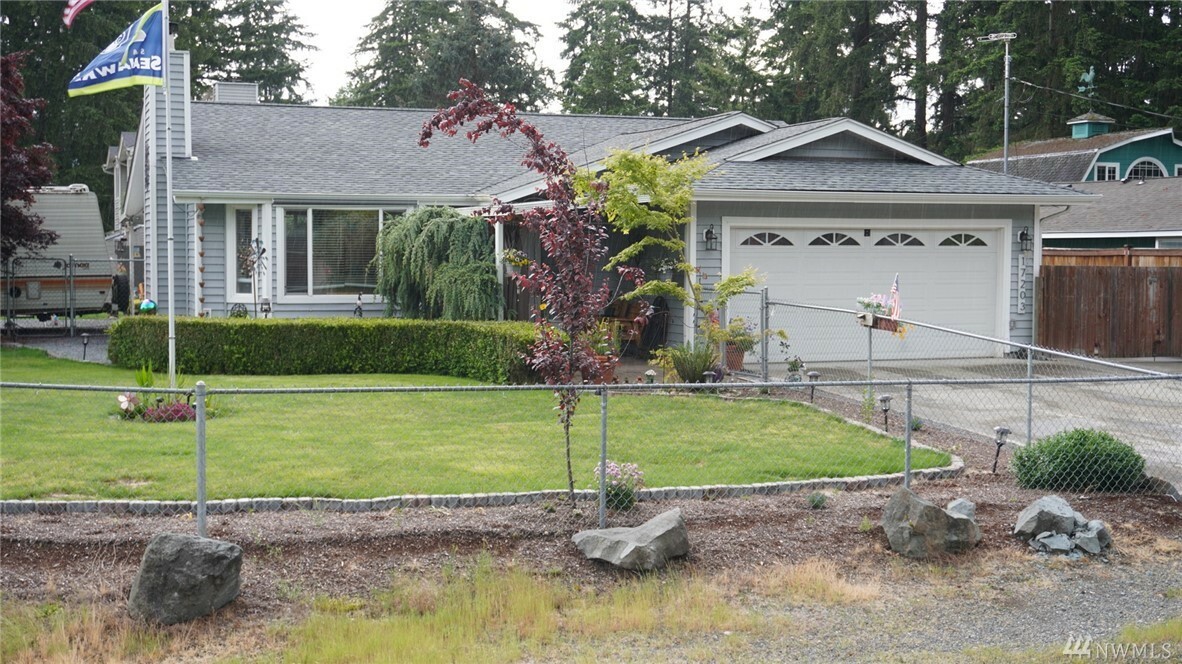 Property Photo:  17203 15th Ave E  WA 98387 