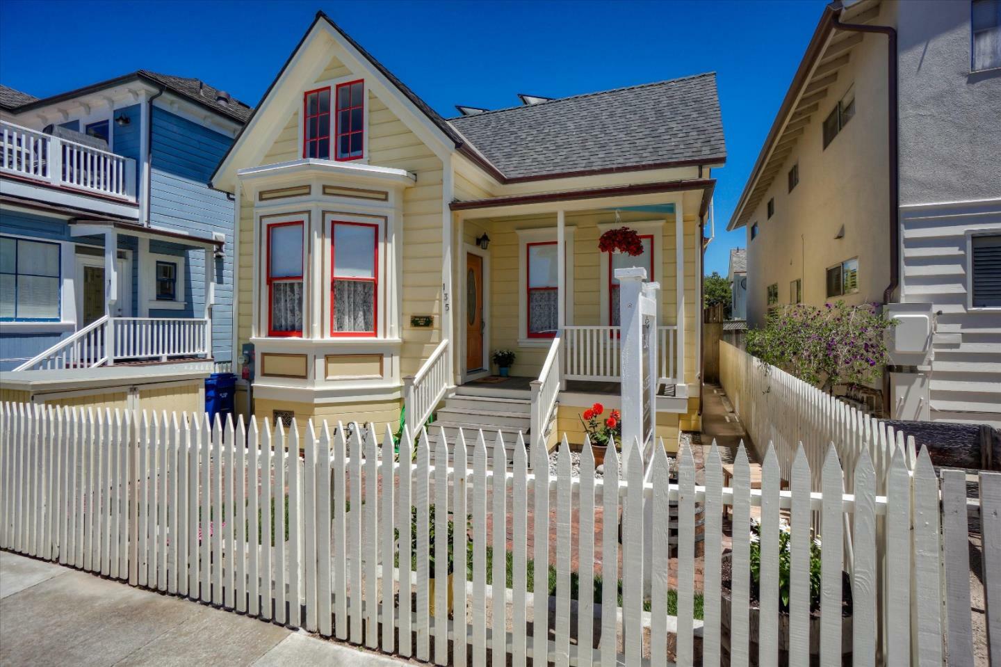 Property Photo:  135 Forest Avenue  CA 93950 