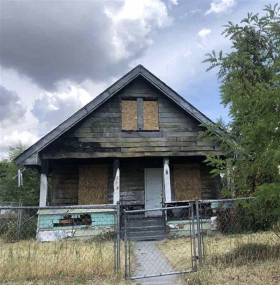 Property Photo: 4008 N Pittsburg St WA 99207-4441