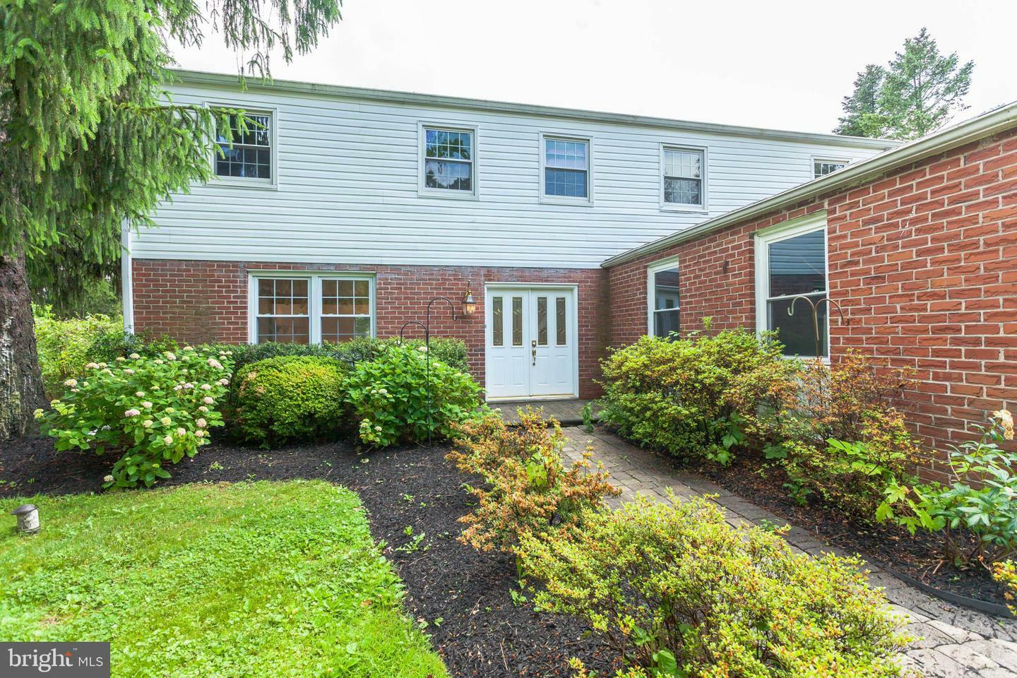 Property Photo:  5 Azalea Circle  PA 19444 