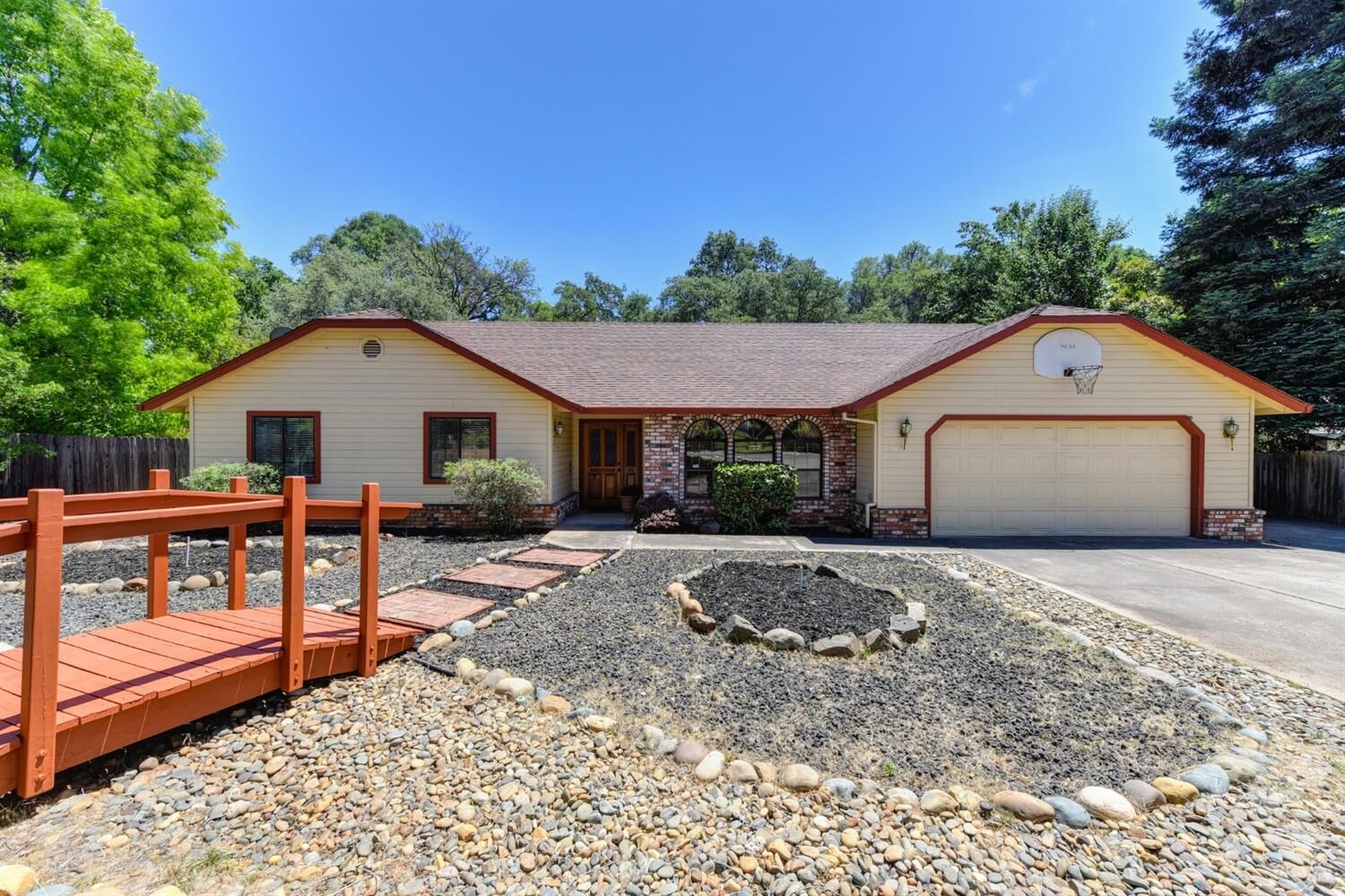 Property Photo:  3170 Perlett Drive  CA 95682 