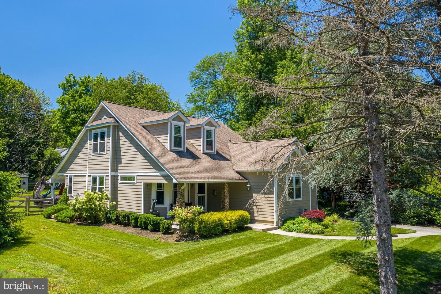 Property Photo:  340 Dickinson Avenue  PA 19081 