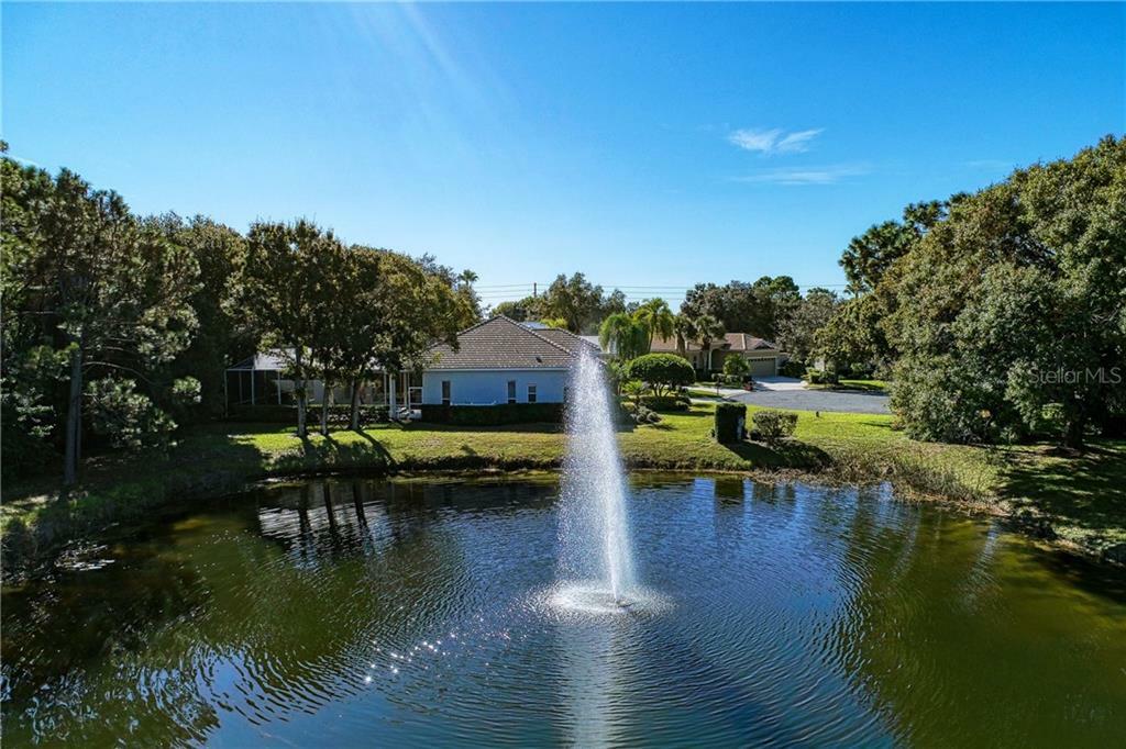 Property Photo: 101 Wayforest Drive FL 34292