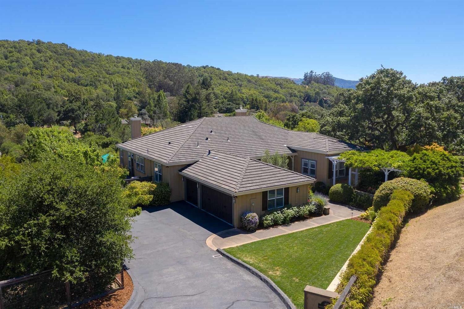 Property Photo: 40 Morning Star Court CA 94945