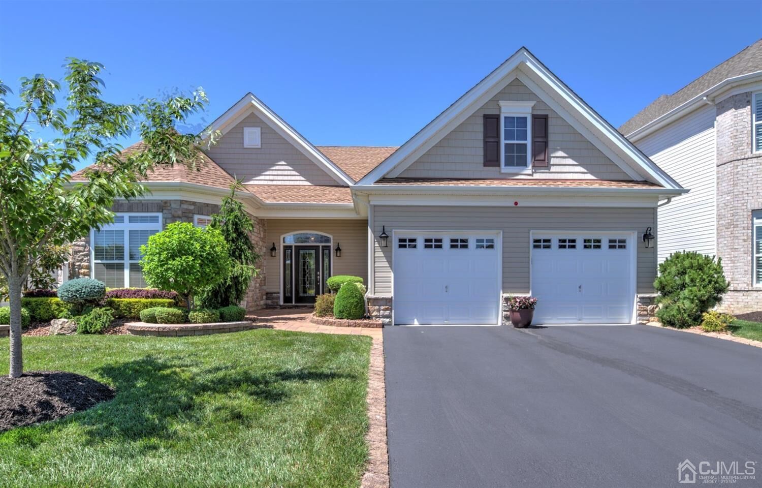 Property Photo:  169 N Masters Drive  NJ 08831 